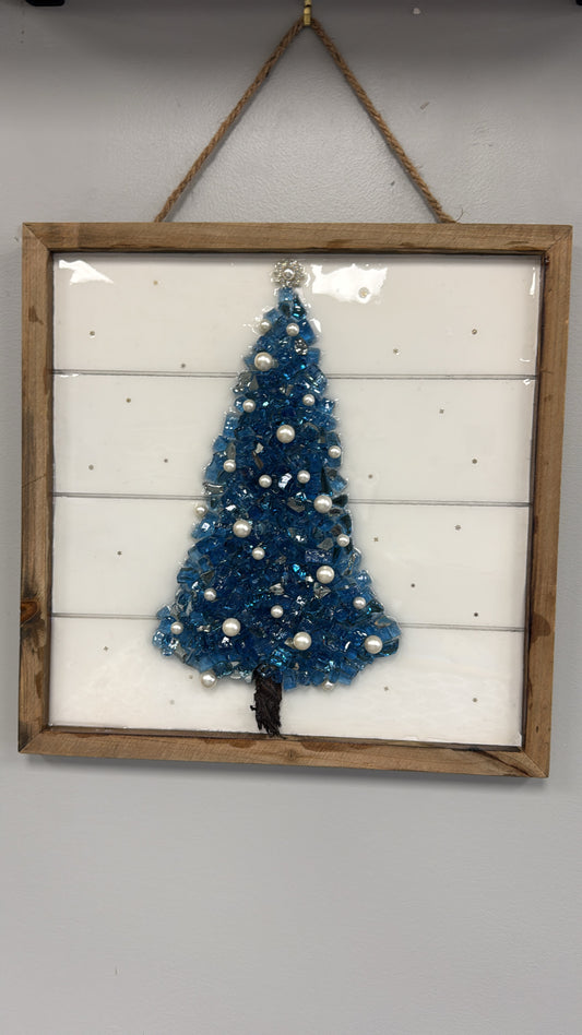 12/03/25 Lead(her) Crushed Glass Tree 5:30-7:30