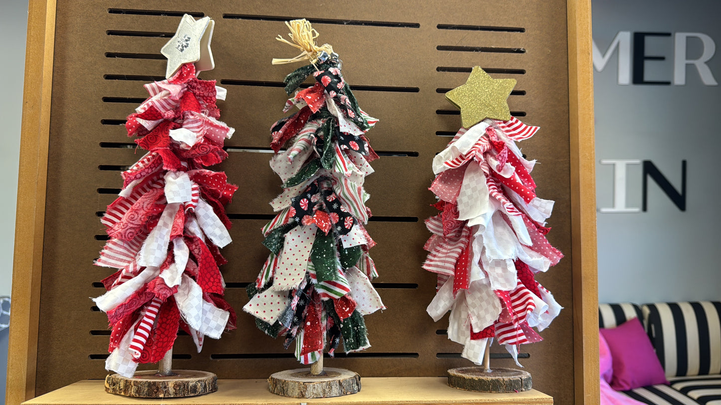 11/05/25 Rustic Fabric Tree 6PM