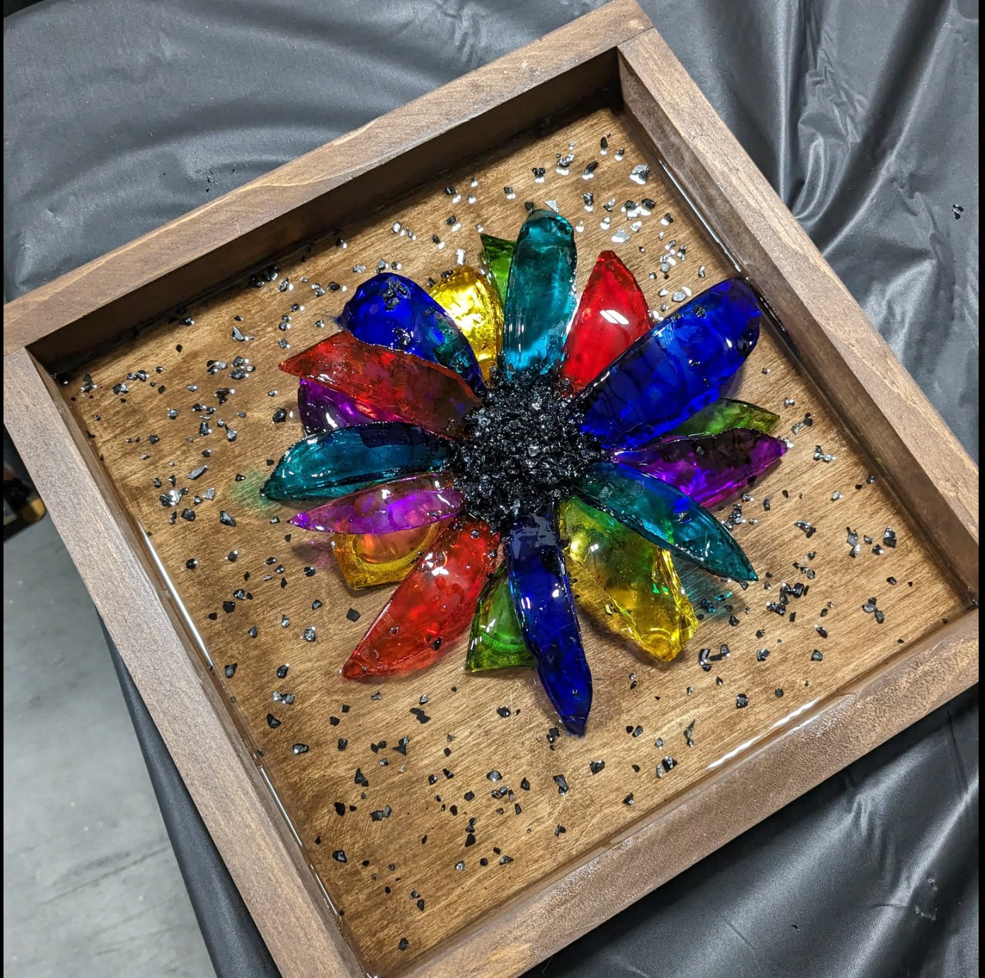 01/29/26 Glass Shard Resin Flowers 6PM